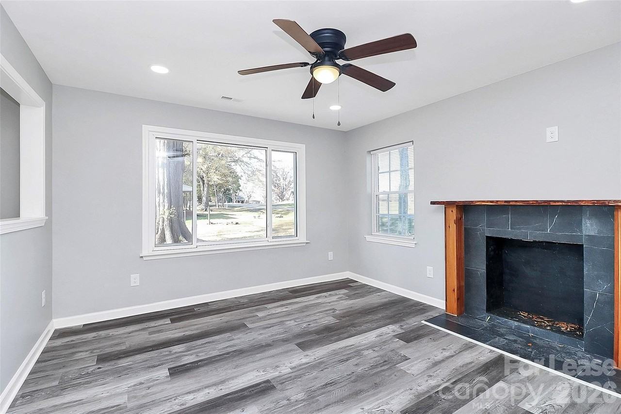 108 Lee Dr - Photo 4 of 35