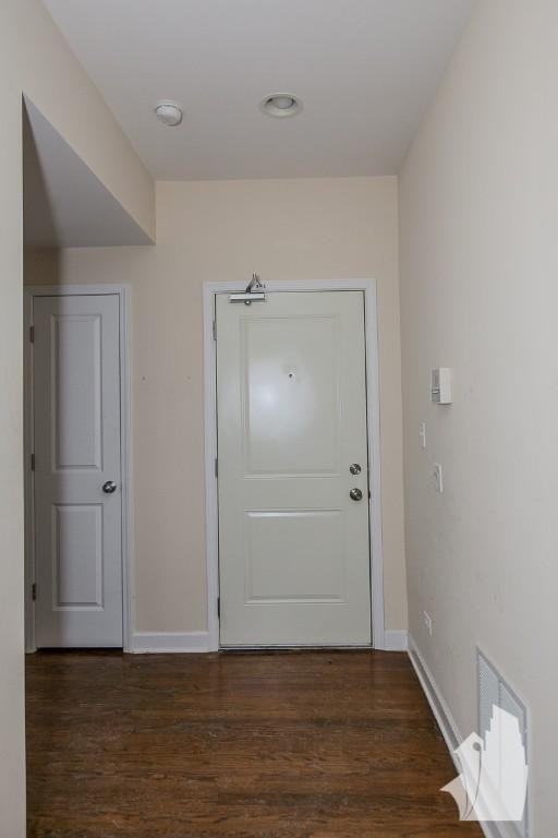 1819 W Leland Ave #1827G - Photo 2 of 15