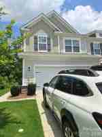 featured image of 2906 Trinity St