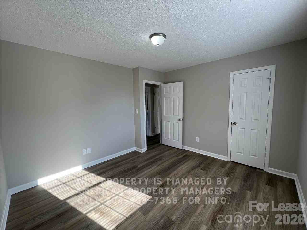 299 Rustic Rd - Photo 7 of 10