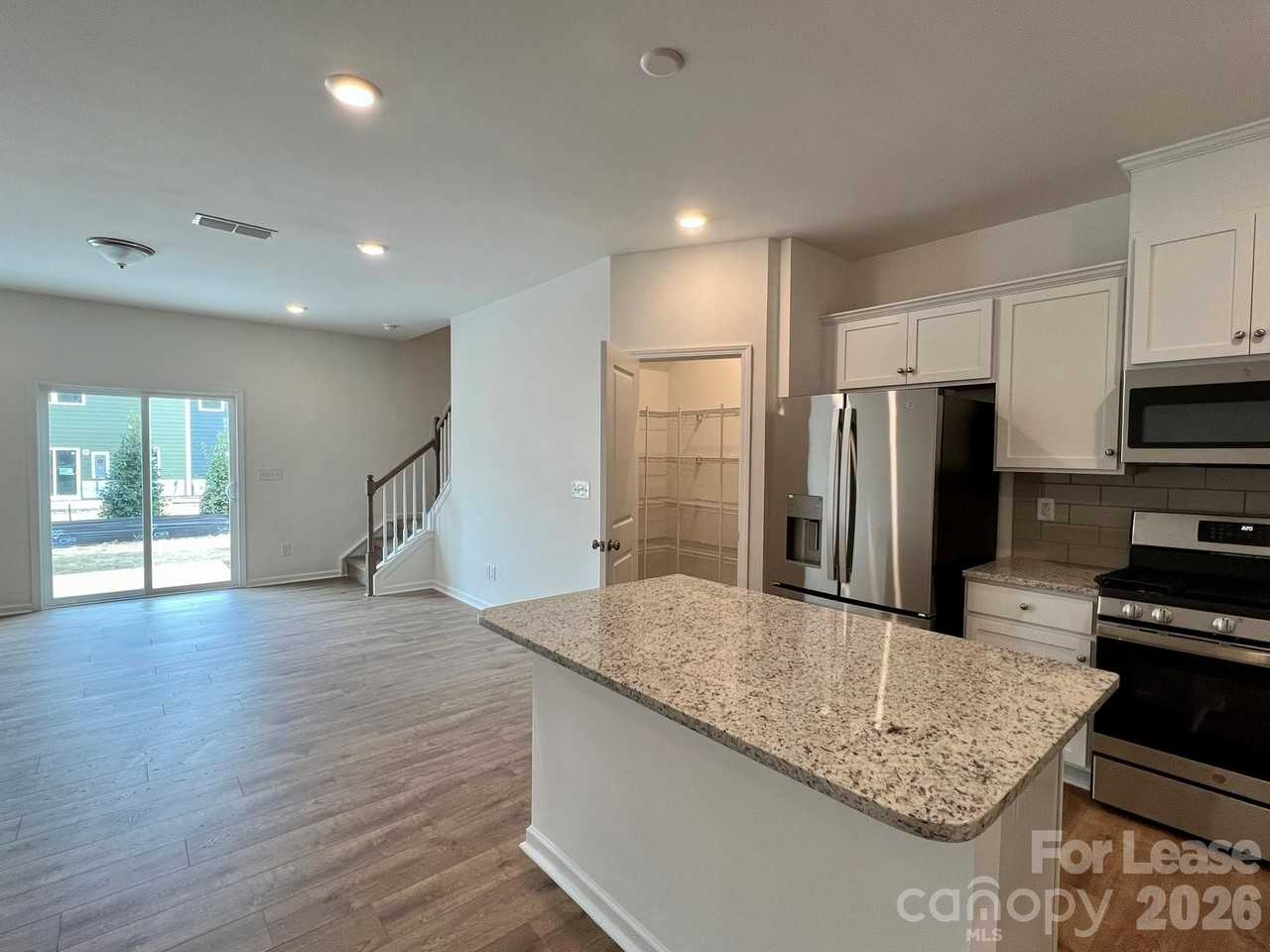 3546 Secrest Lndg - Photo 6 of 19