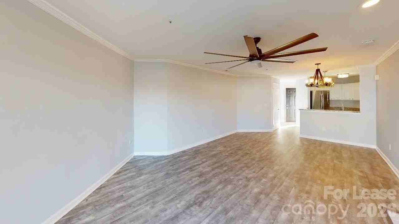 1105 Torrence Cir - Photo 6 of 18