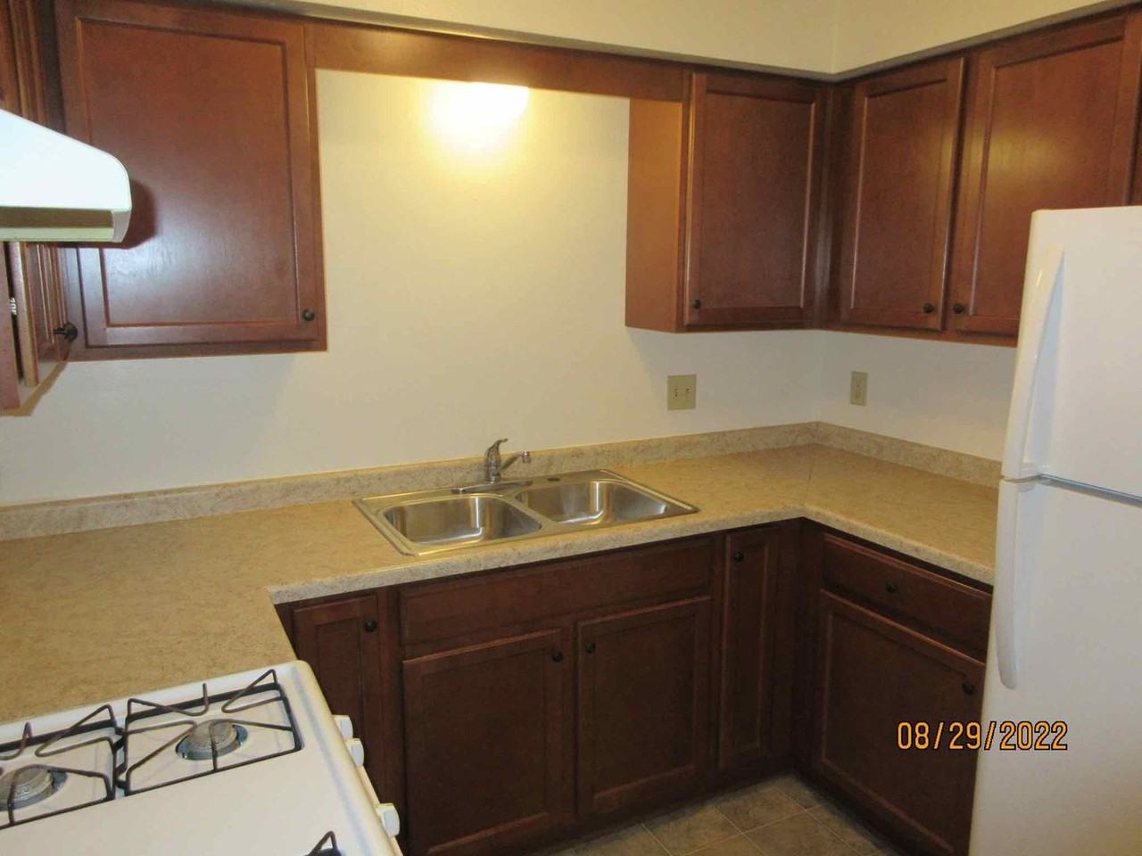 8750 W Mill Rd - Photo 3 of 22
