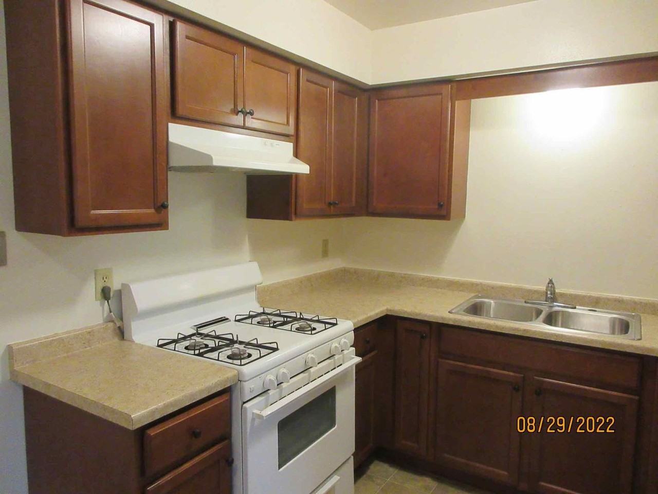 8750 W Mill Rd - Photo 4 of 22