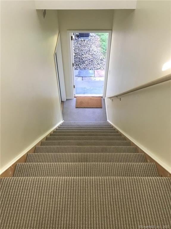 3509 Redding Rd - Photo 5 of 19