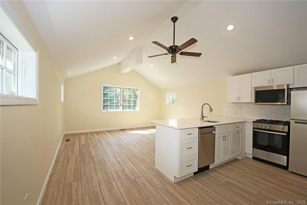 3509 Redding Rd - Photo 6 of 19