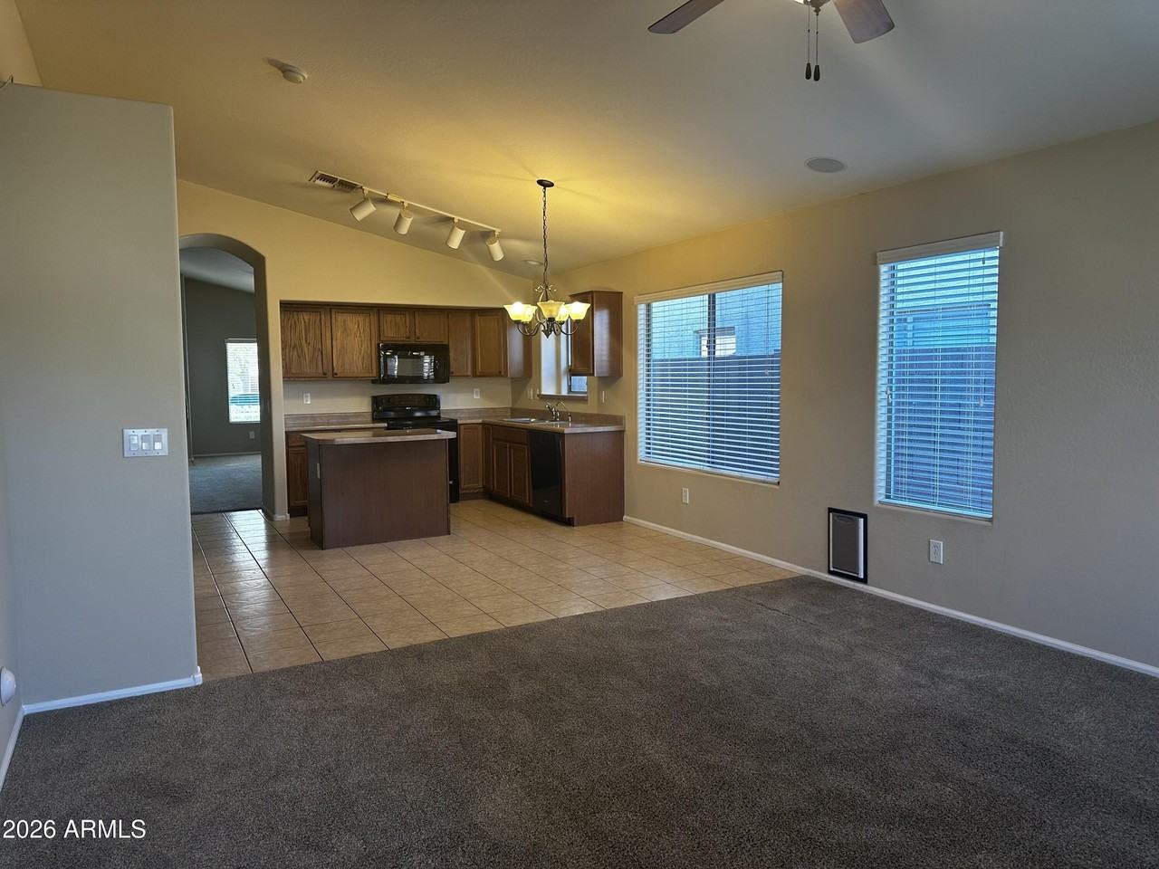 1618 E Angeline Ave - Photo 2 of 17