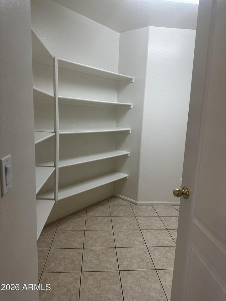 1618 E Angeline Ave - Photo 6 of 17