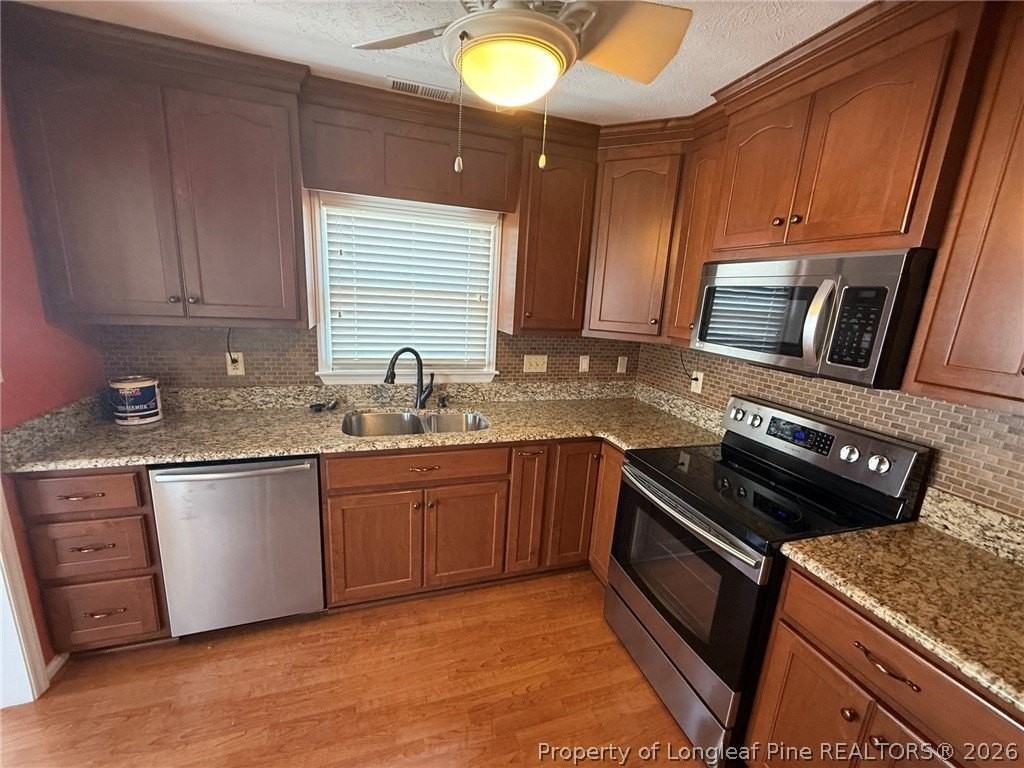1813 Stetson Ln - Photo 7 of 16