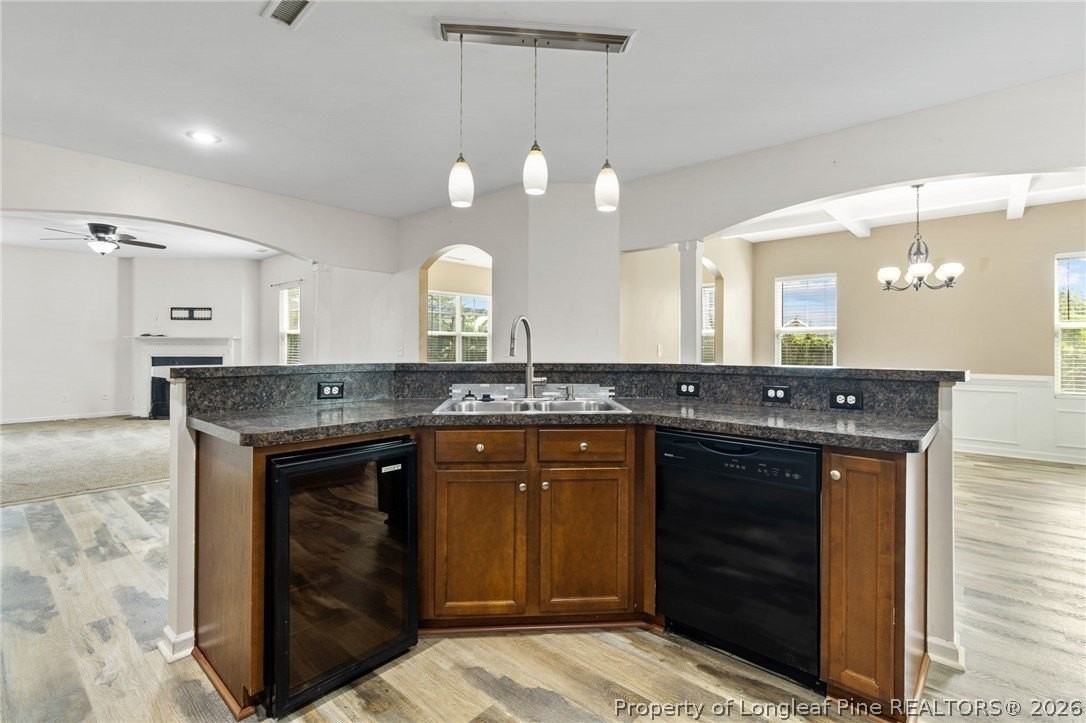 645 Highgrove Dr - Photo 5 of 21