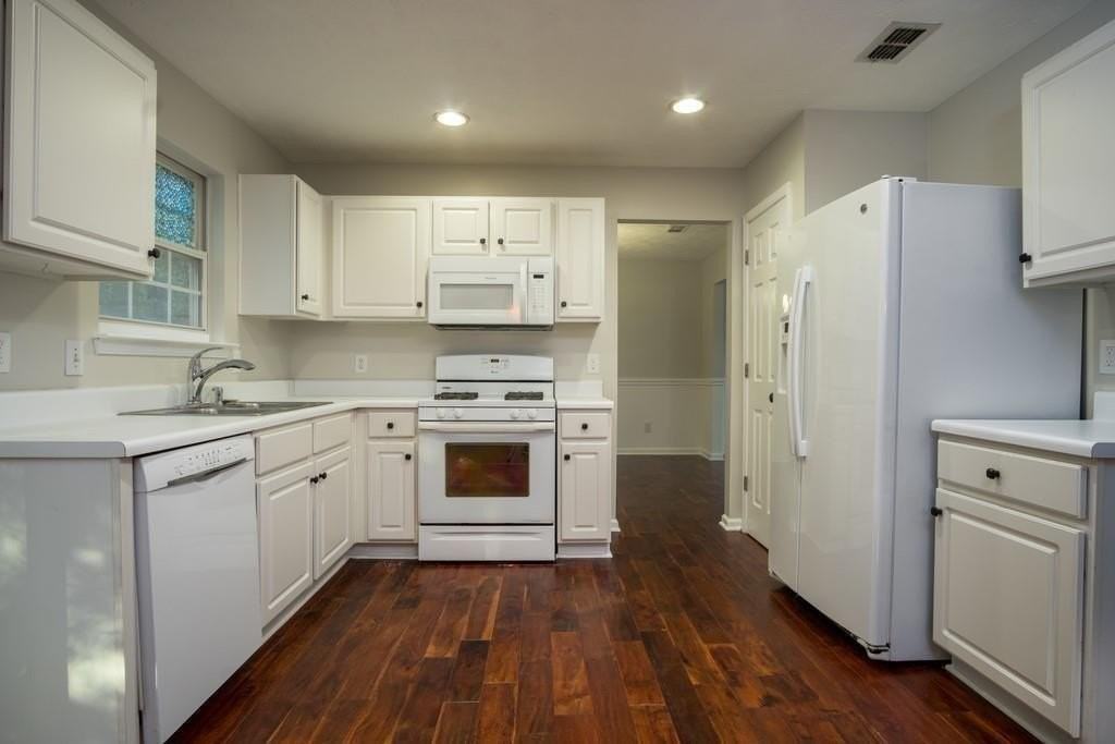 1078 River Plantation Dr - Photo 6 of 35