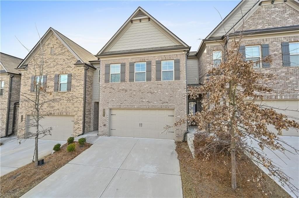 3229 Weyhill Way - Photo 2 of 31