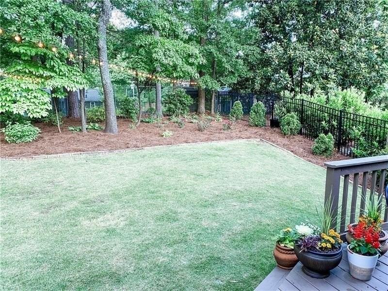 2841 2841 Cravenridge Drive NE - Photo 3 of 18