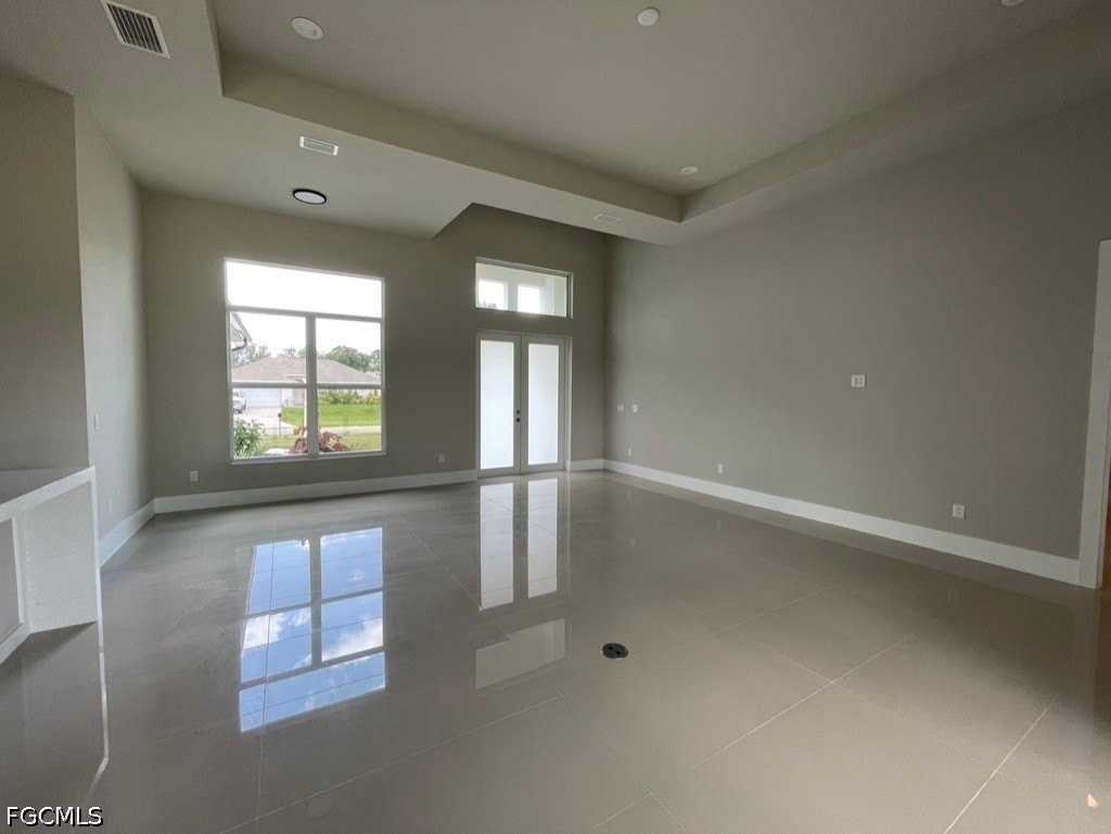 2447 Sw Embers Ter - Photo 7 of 27