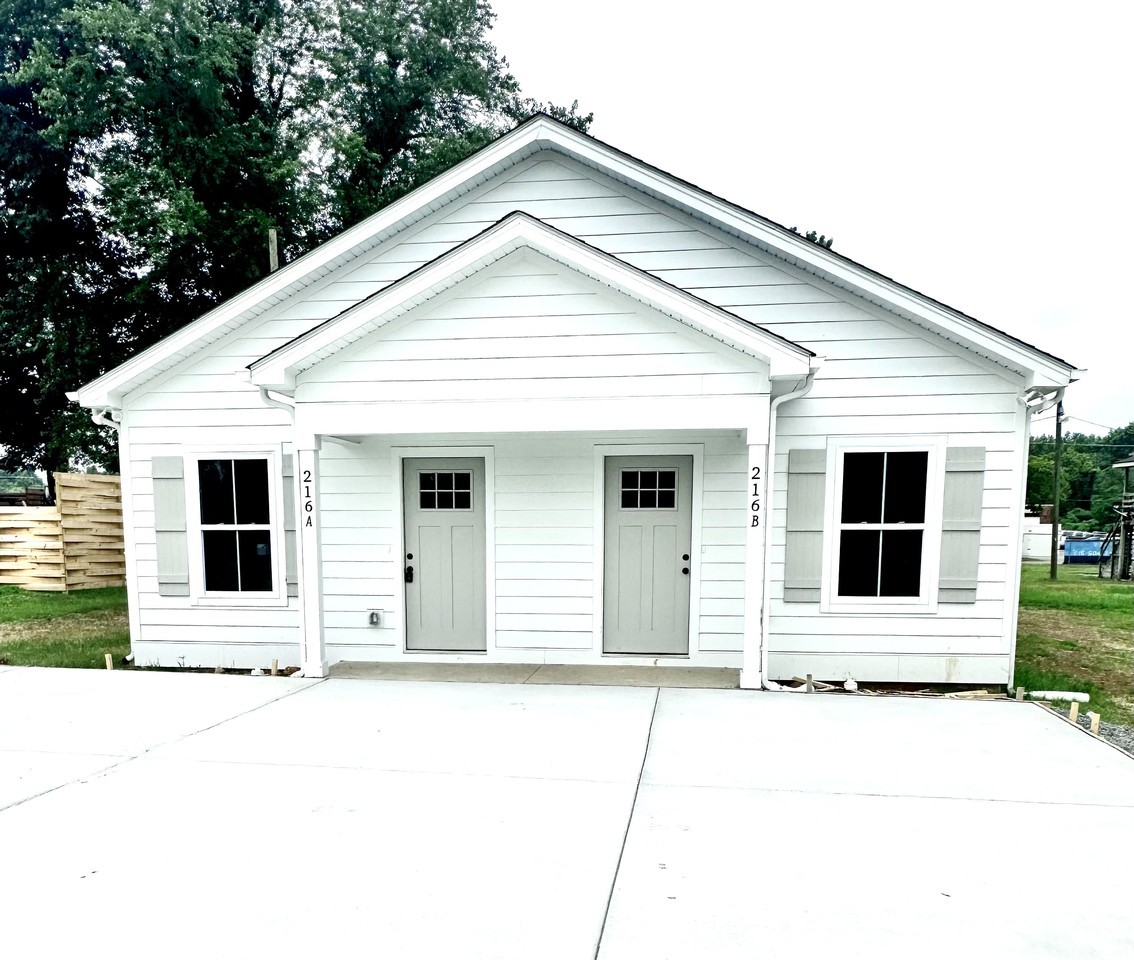 216 Victor Reiter Pkwy #B - Photo 6 of 10