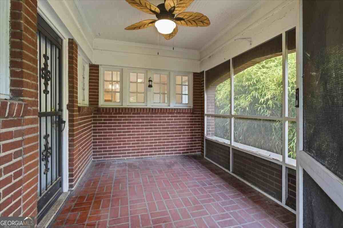 1513 Melrose Dr Sw - Photo 4 of 36