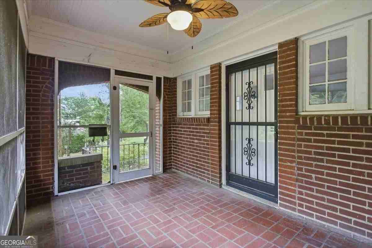 1513 Melrose Dr Sw - Photo 5 of 36