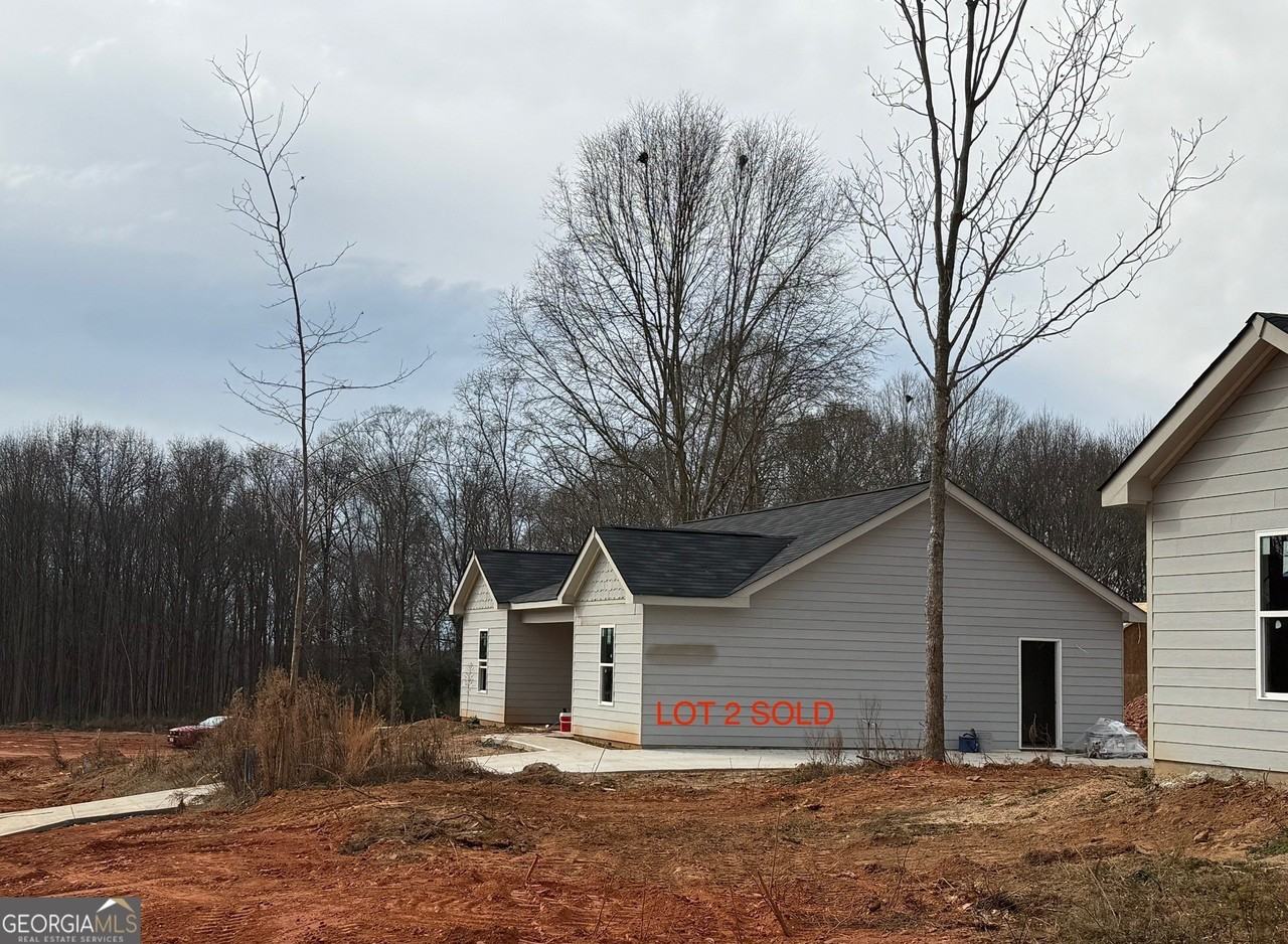 114 Lyla Lane - Photo 3 of 18