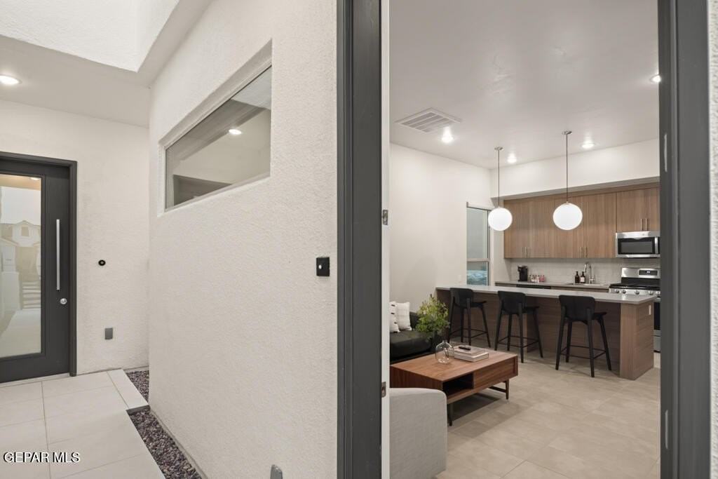 828 Acton St #2 - Photo 4 of 22