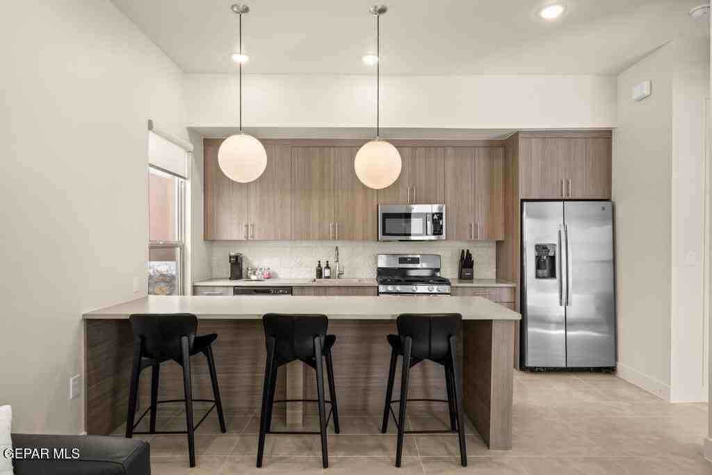 828 Acton St #2 - Photo 5 of 22