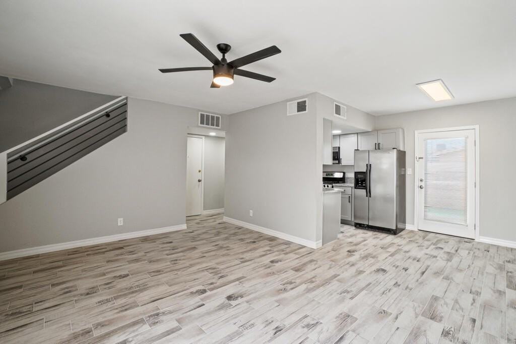 12115 Royal Woods Dr - Photo 7 of 35