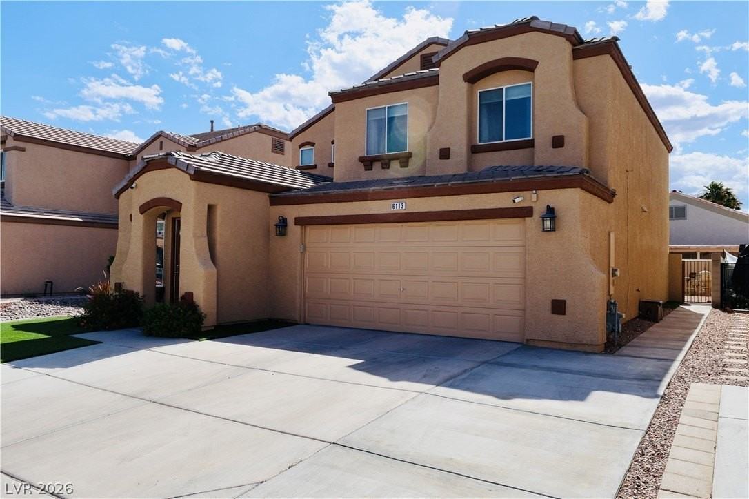 6113 Crystal Talon St - Photo 3 of 35