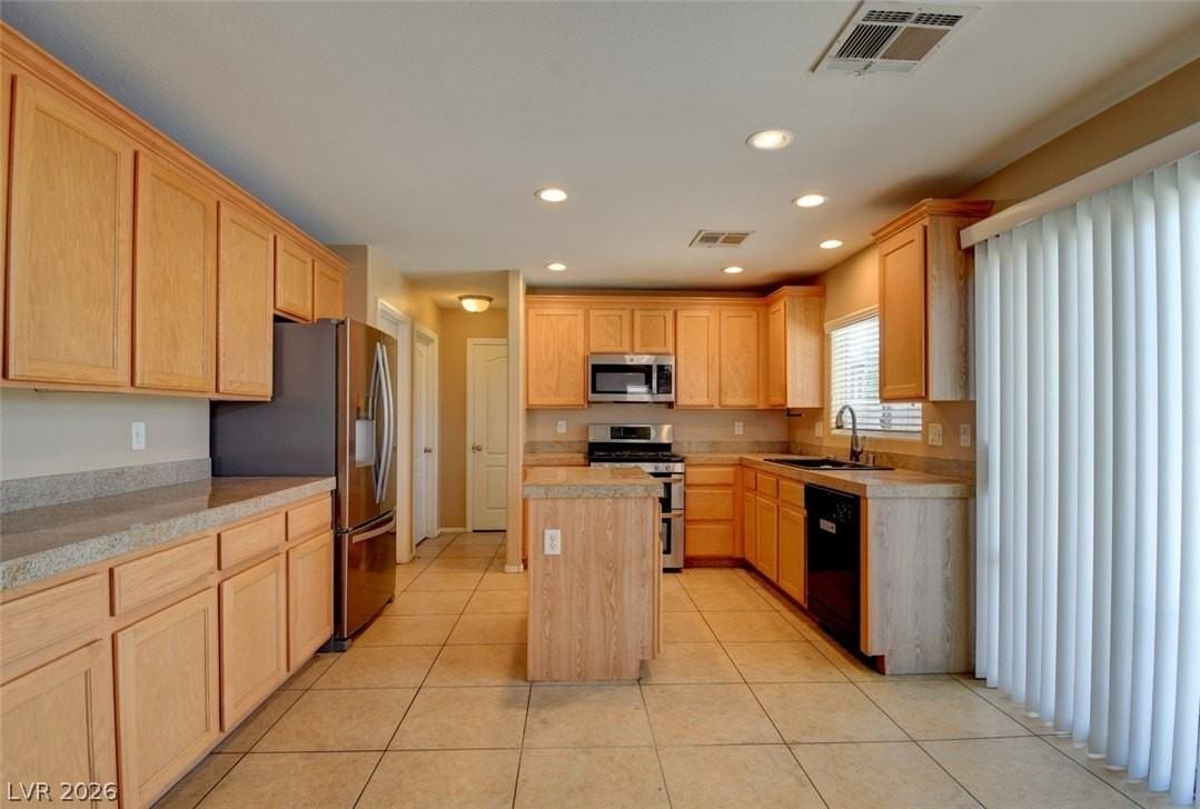 3749 Alpine Bypass Ave - Photo 5 of 15