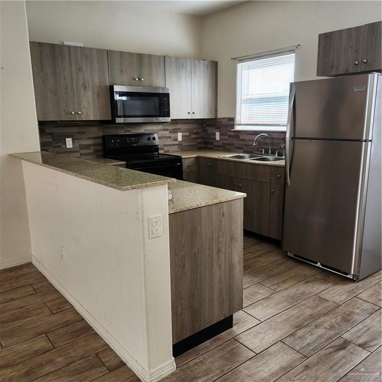 4008 Hawthorne Ave #3 - Photo 4 of 13
