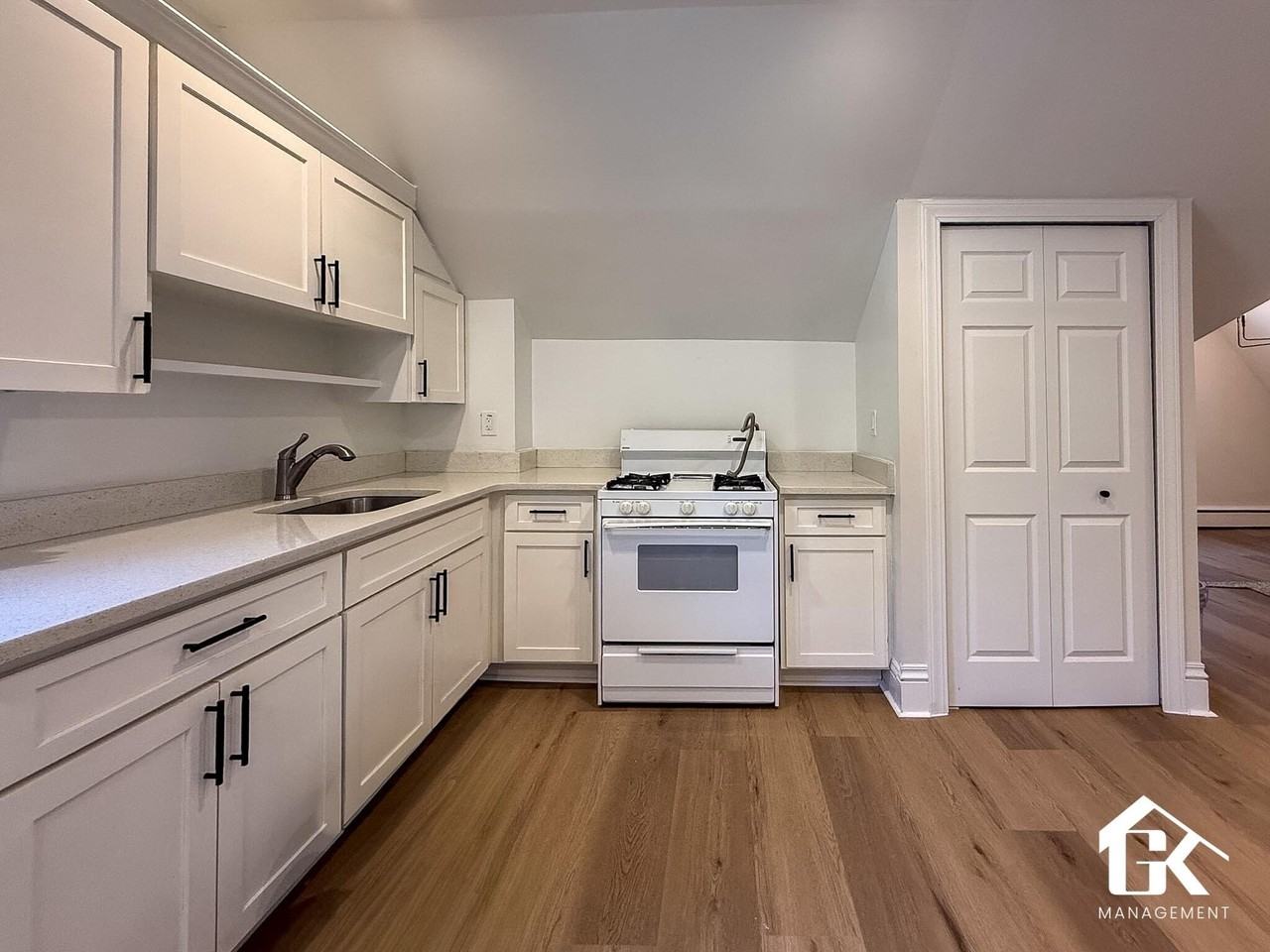 308 W 12 Mile Rd #4D - Photo 3 of 12