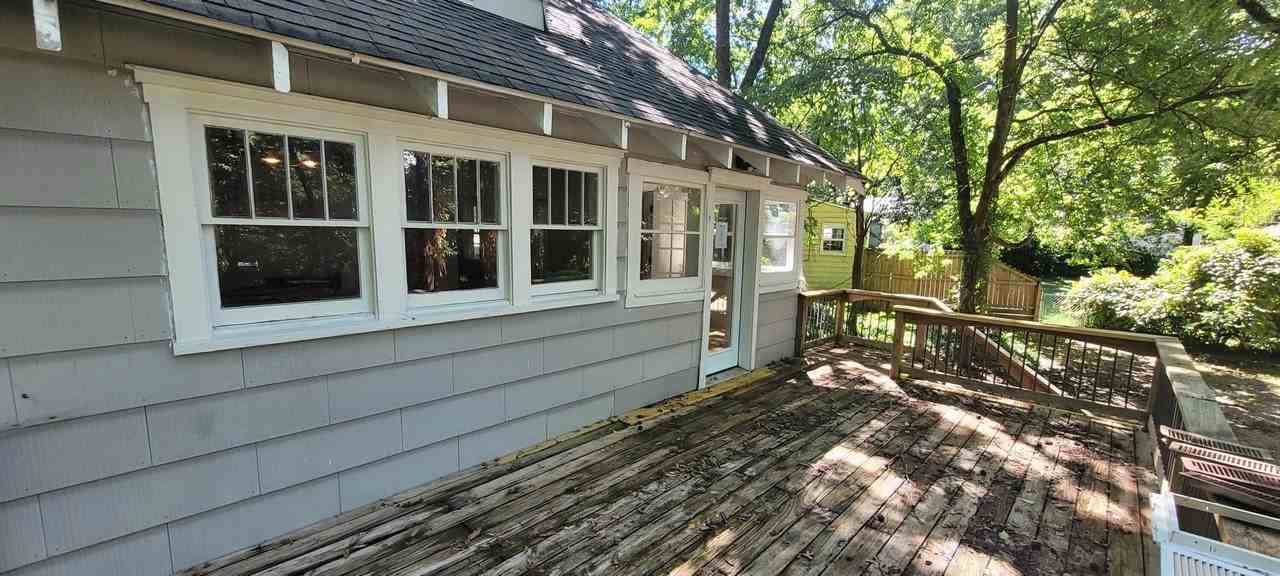 619 S Kentwood Ave - Photo 5 of 38