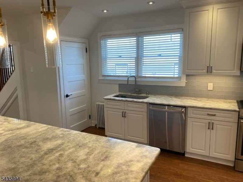 971 Virgil Ave - Photo 4 of 25