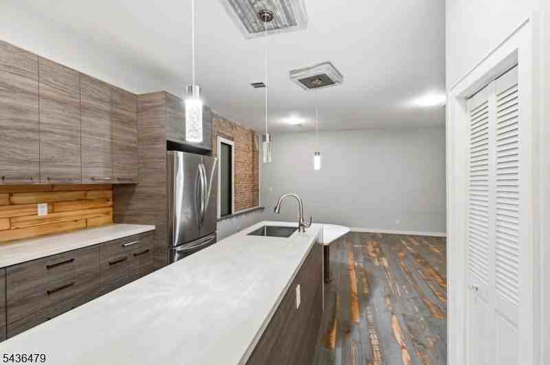 180 Spring St #304 - Photo 5 of 29