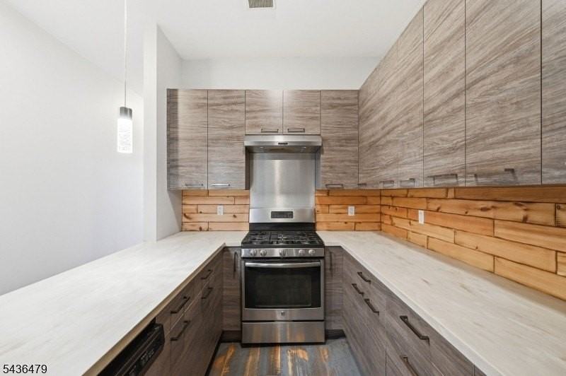 180 Spring St #304 - Photo 6 of 29