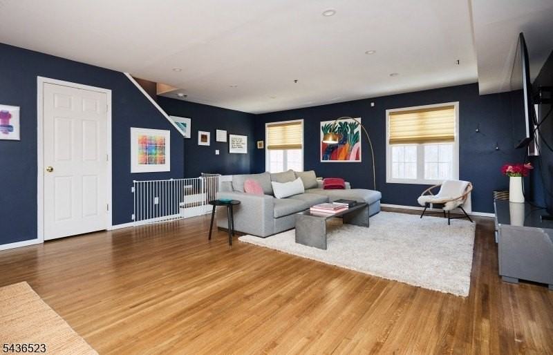 17-25 Church St #15