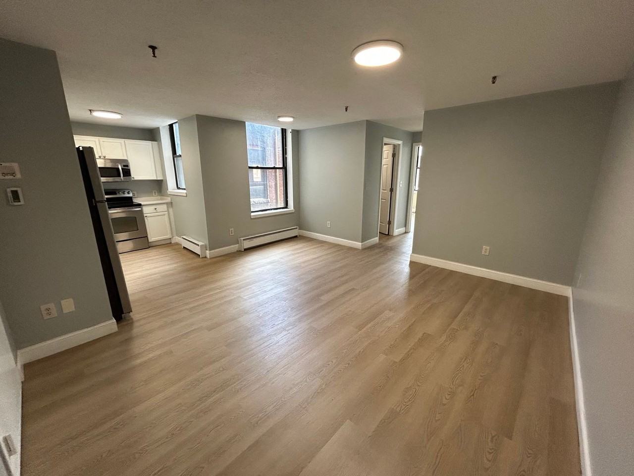 46 Amesbury St #3A - Photo 2 of 9