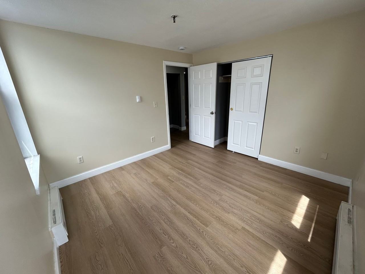 46 Amesbury St #3A - Photo 6 of 9