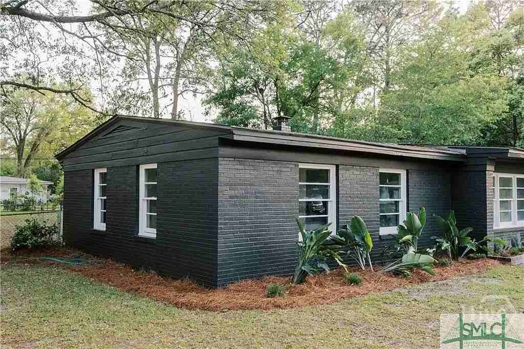 2345 Ranchland Dr - Photo 2 of 22