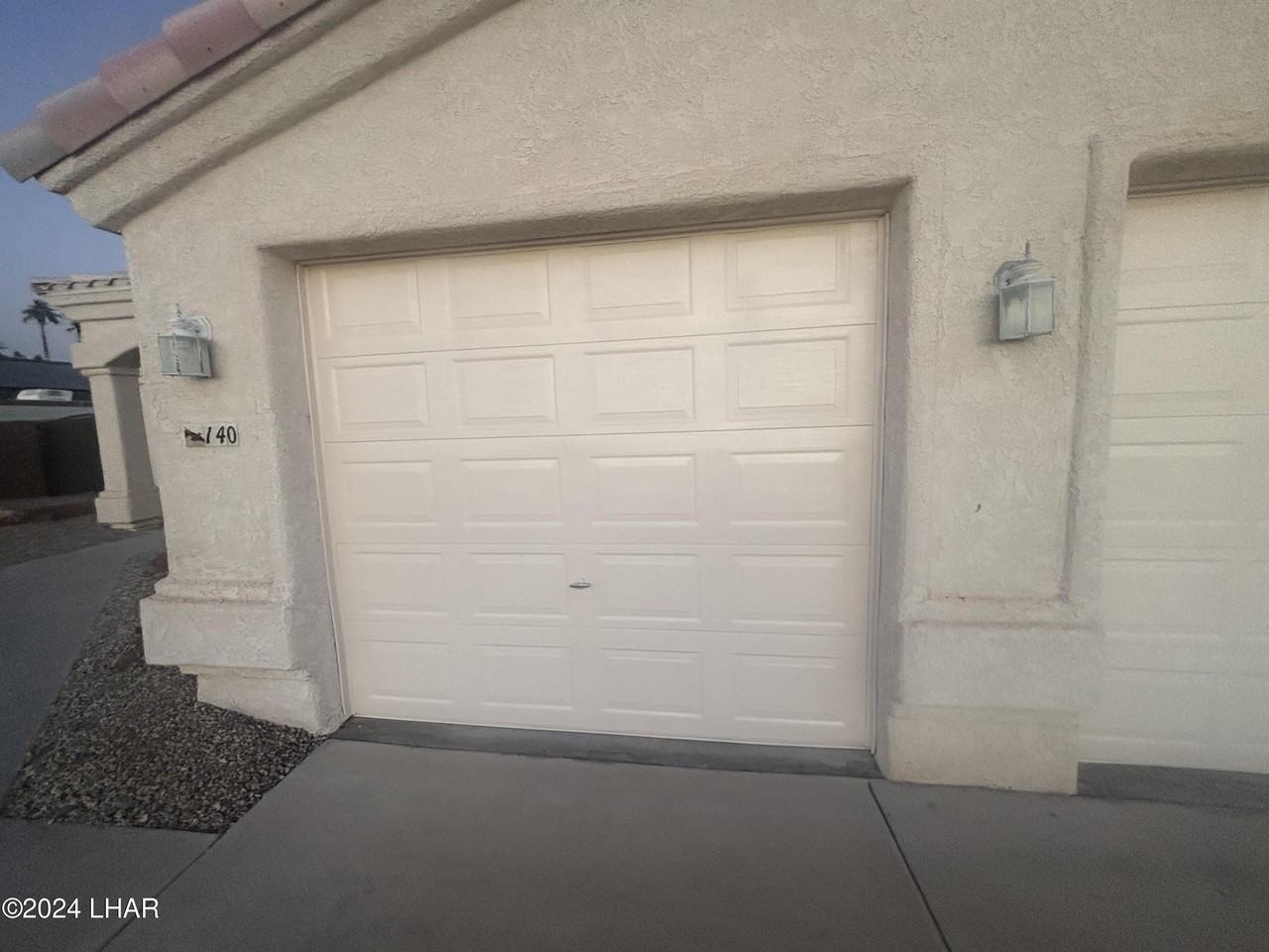 140 Lafayette Ln - Photo 2 of 24