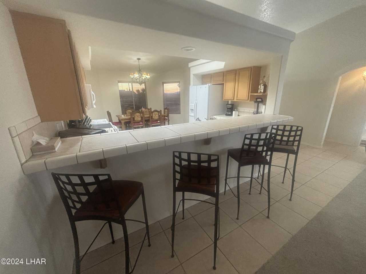 140 Lafayette Ln - Photo 6 of 24