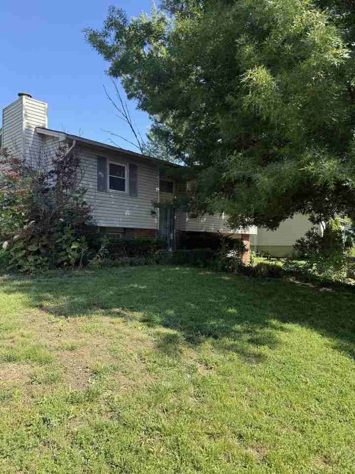 3545 Sundart Dr - Photo 4 of 24