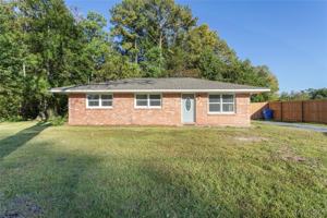 featured image of 221 Moncrief St