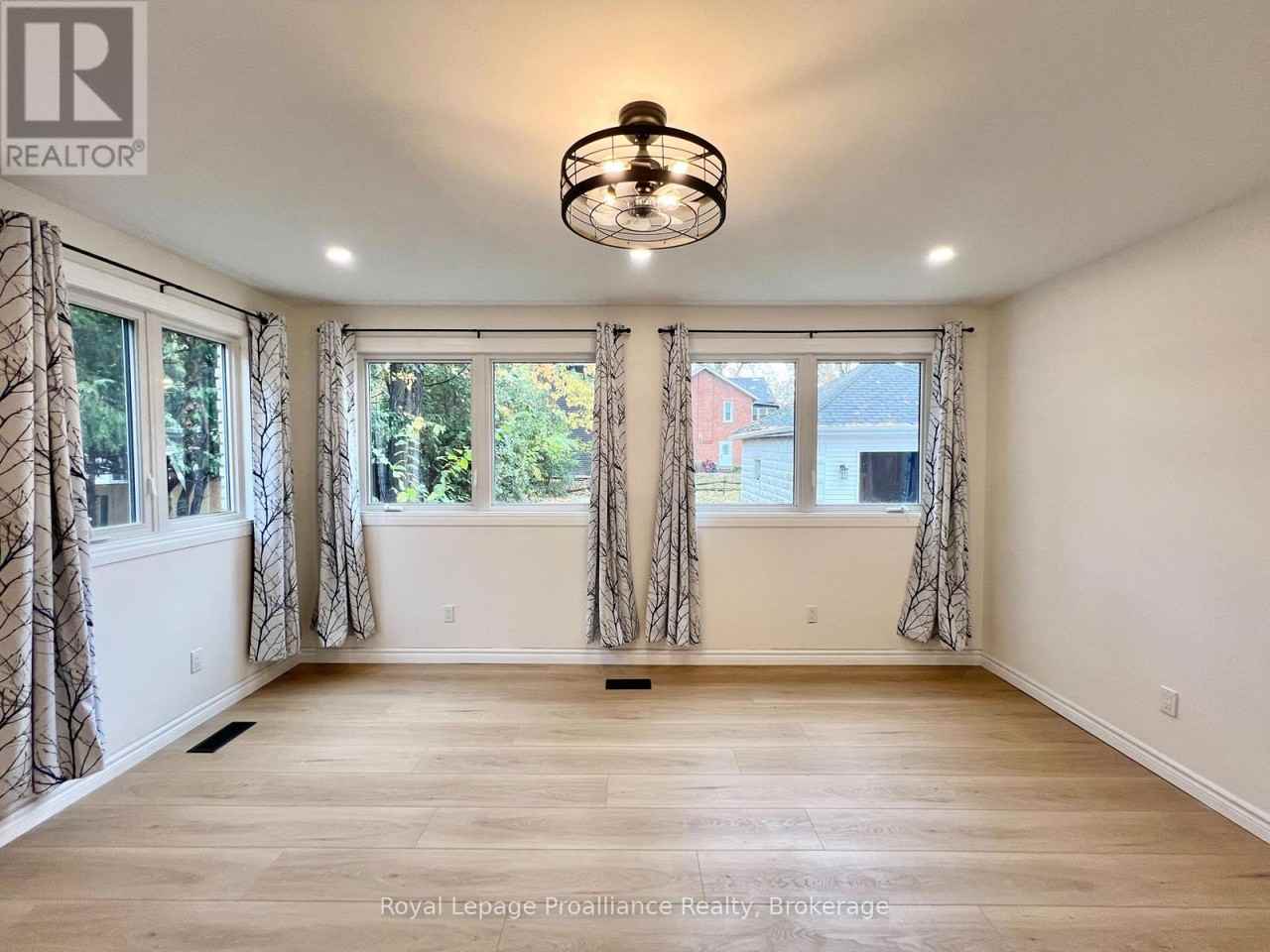 220 Foster Avenue - Photo 5 of 14