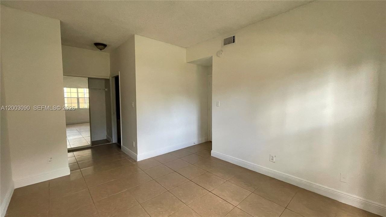 661 Cypress Lake Blvd #I20 - Photo 5 of 16