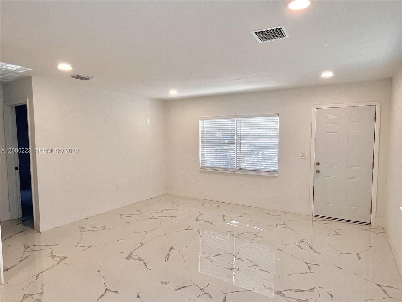 2481 Nw 154th St - Photo 2 of 8