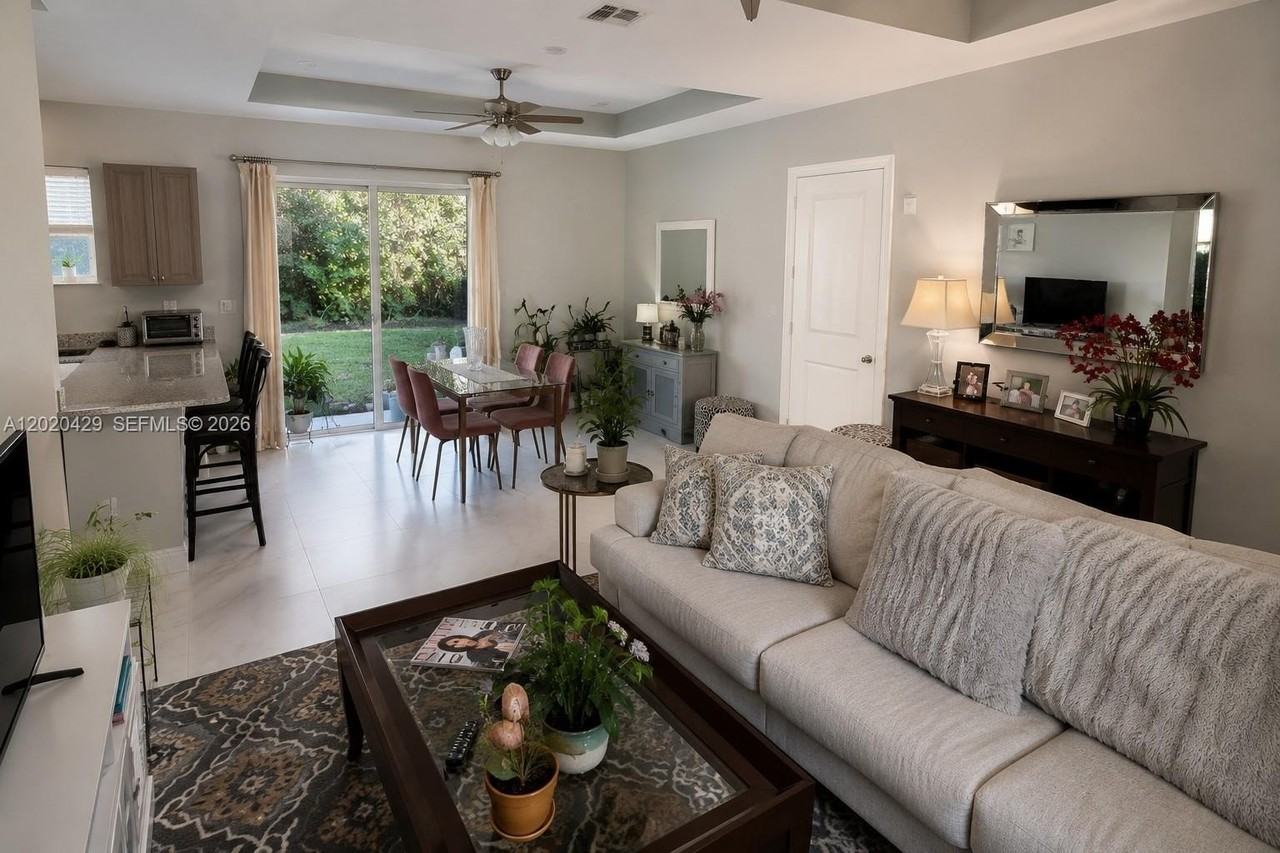 1725 20th Ave - Photo 4 of 11