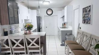 3610 Sw 39th Ave - Photo 1 of 1