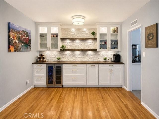 2420 W 116th St - Photo 5 of 8
