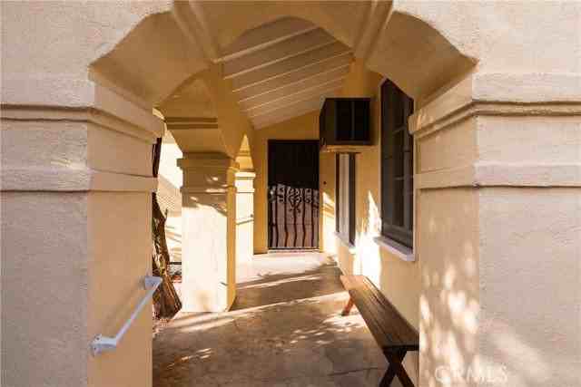 4167 Brunswick Ave - Photo 2 of 8