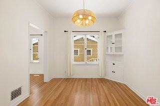 2011 N Beachwood Dr - Photo 5 of 8