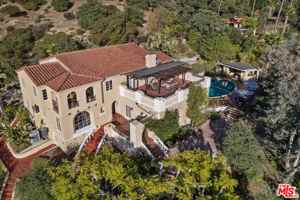 featured image of 2856 Glendower Ave
